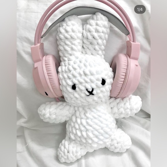 Fluffy Miffy crochet 100% handmade - Picture 2 of 2